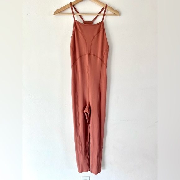 Free People Movement Side To Side Onesie Fitted Jumpsuit In Coral Clay Medium - Picture 2 of 10